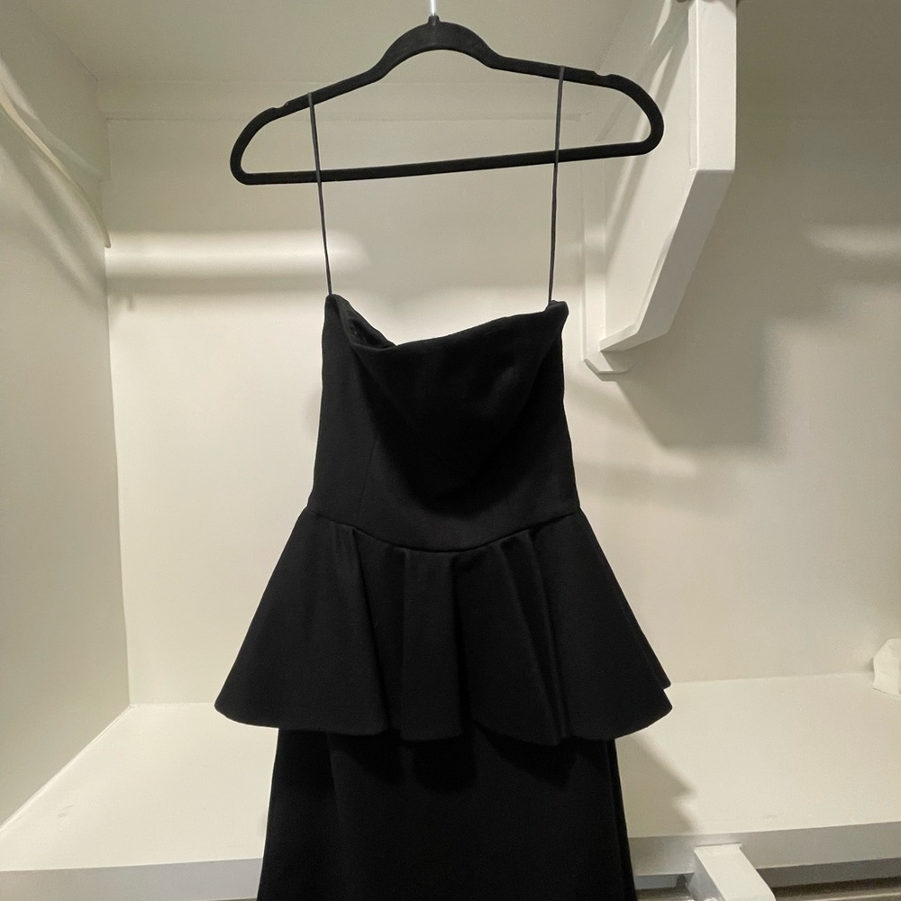 Elegant Black Strapless Dress
